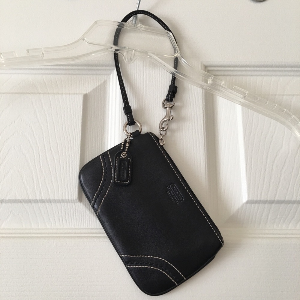Vintage Coach Black Leather Wristlet (RARE) - Picture 12 of 14